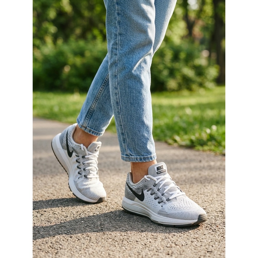 Nike Zoom Vomero 10 Womens Running Shoes White Black 717441-100 Size 9 - Picture 4 of 16